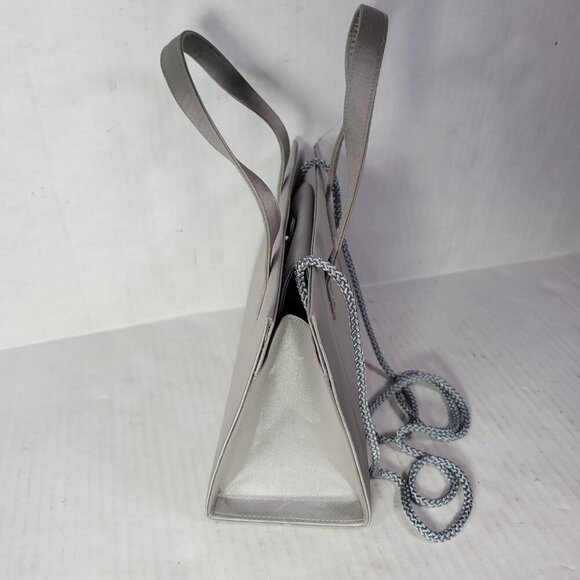 Silver Satin Evening Handbag With Chain Strap & Compact Mirror Crossbody - Picture 4 of 8